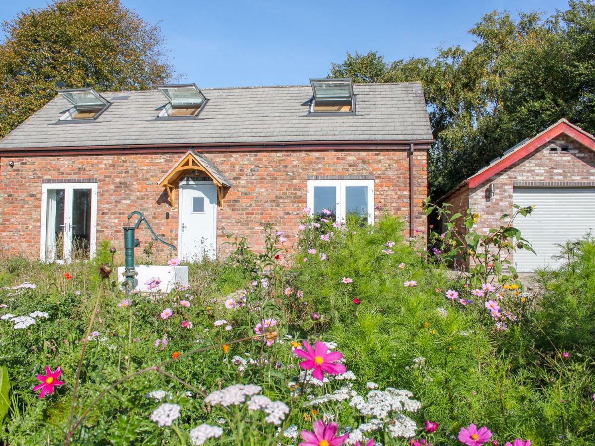 The Stables Frodsham Exterior foto